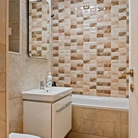 Garsoniera Regim Hotelier Lux Hanul Drumetului Apartment Bucharest