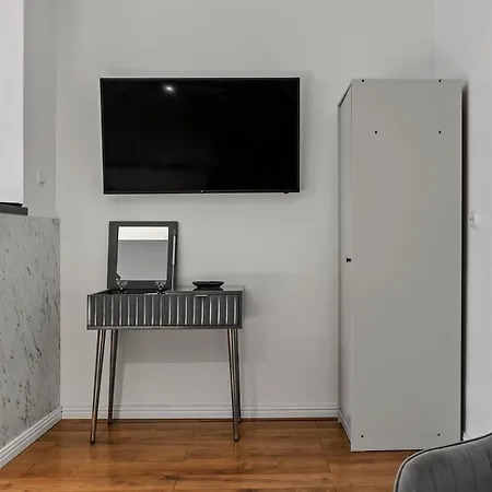 Apartment Garsoniera Regim Hotelier Lux Hanul Drumetului Bukarest